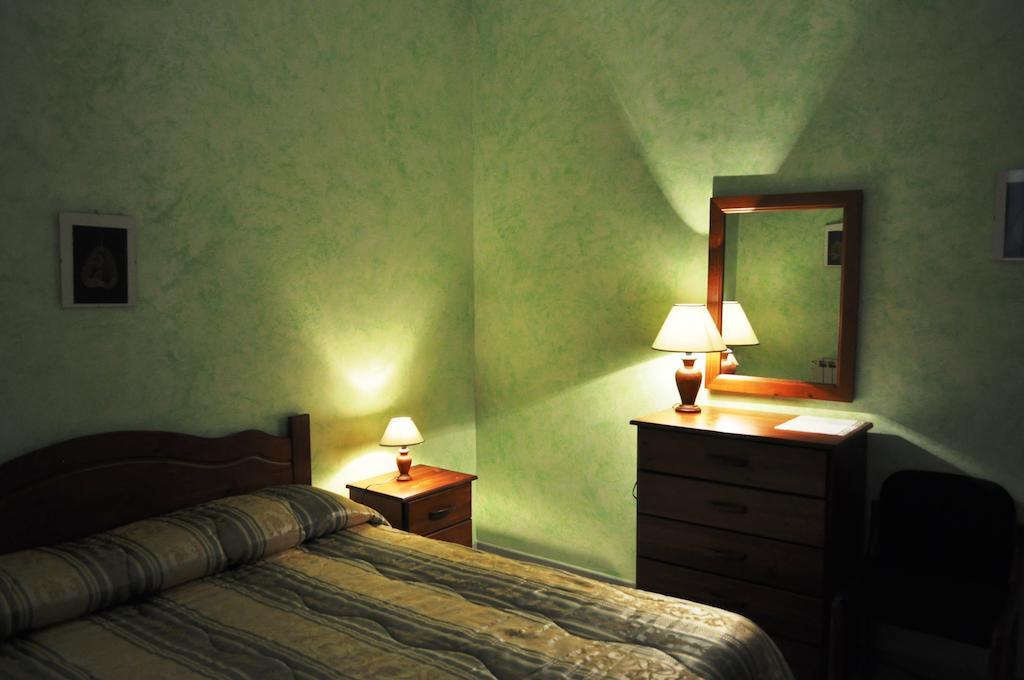 B&B Villa Dagala ซานตา เวเนรินา ห้อง รูปภาพ