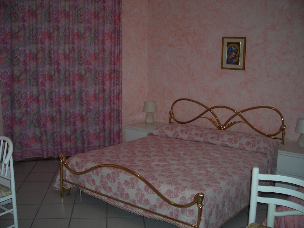 B&B Villa Dagala ซานตา เวเนรินา ห้อง รูปภาพ